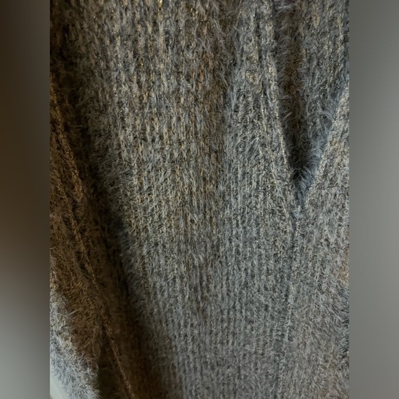 Cozy long sleeve sweater - Picture 5 of 8